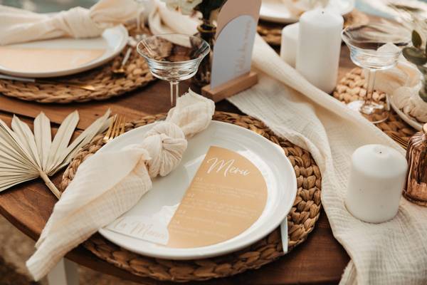 Shooting d'inspiration mariage bohème à la plage en Franche-Comté, Besançon, TAILS PHOTOGRAPHIE